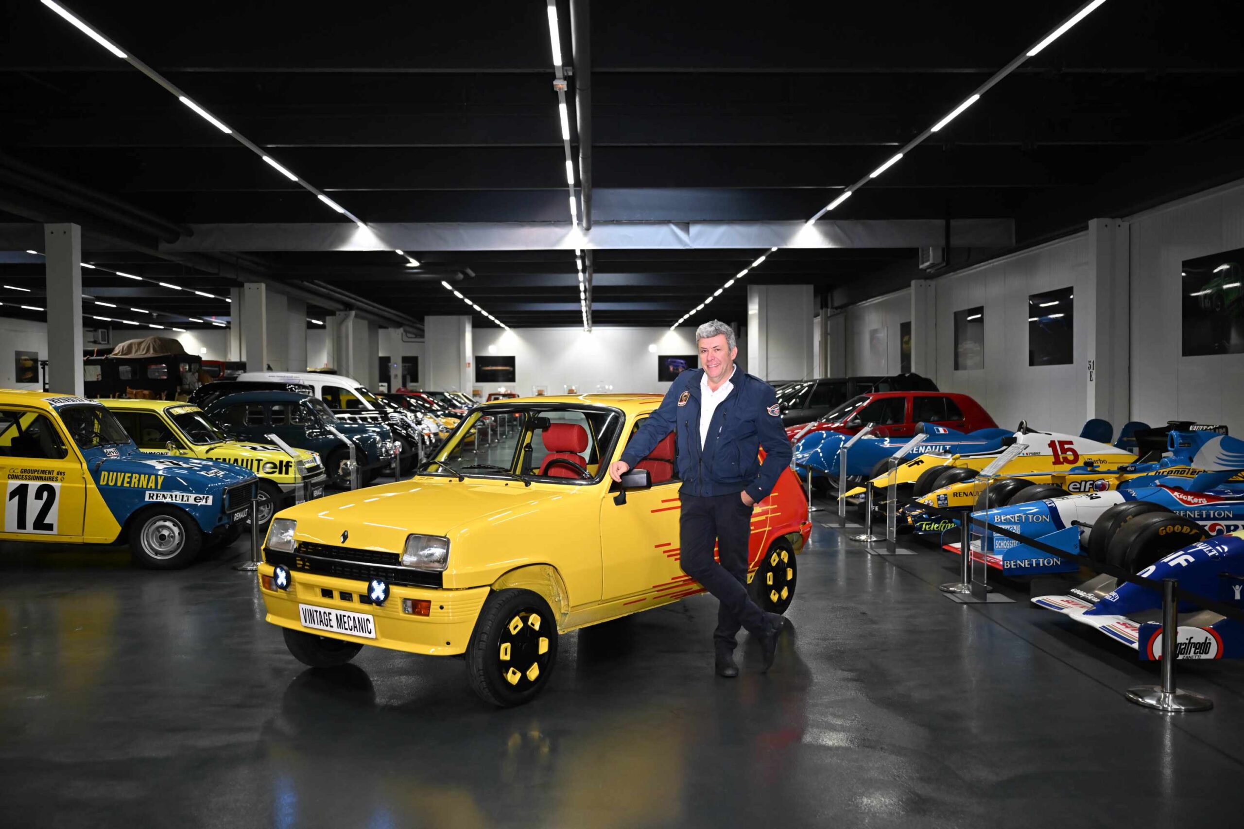 Moderator and French TV personality François Allain with the retrofitted R5 GTL. 